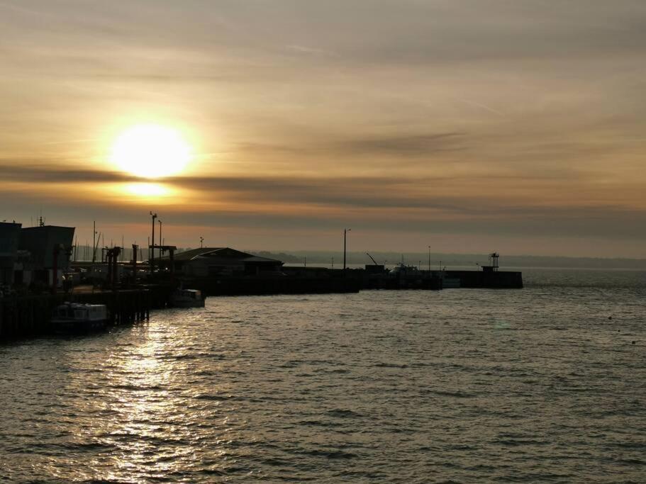Charme Et Zenitude, Avec Vue Exceptionnelle Sur Le Port Villa Granville Bagian luar foto